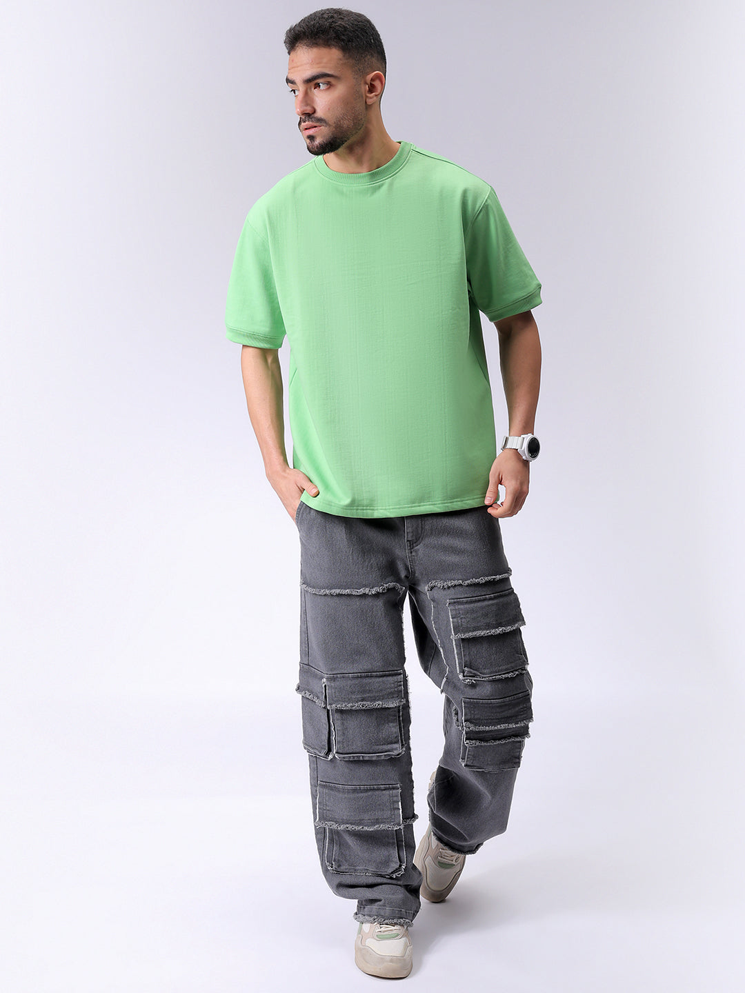 Men's Green Relaxed Fit Solid Overhead-Crewneck Sweatshirt