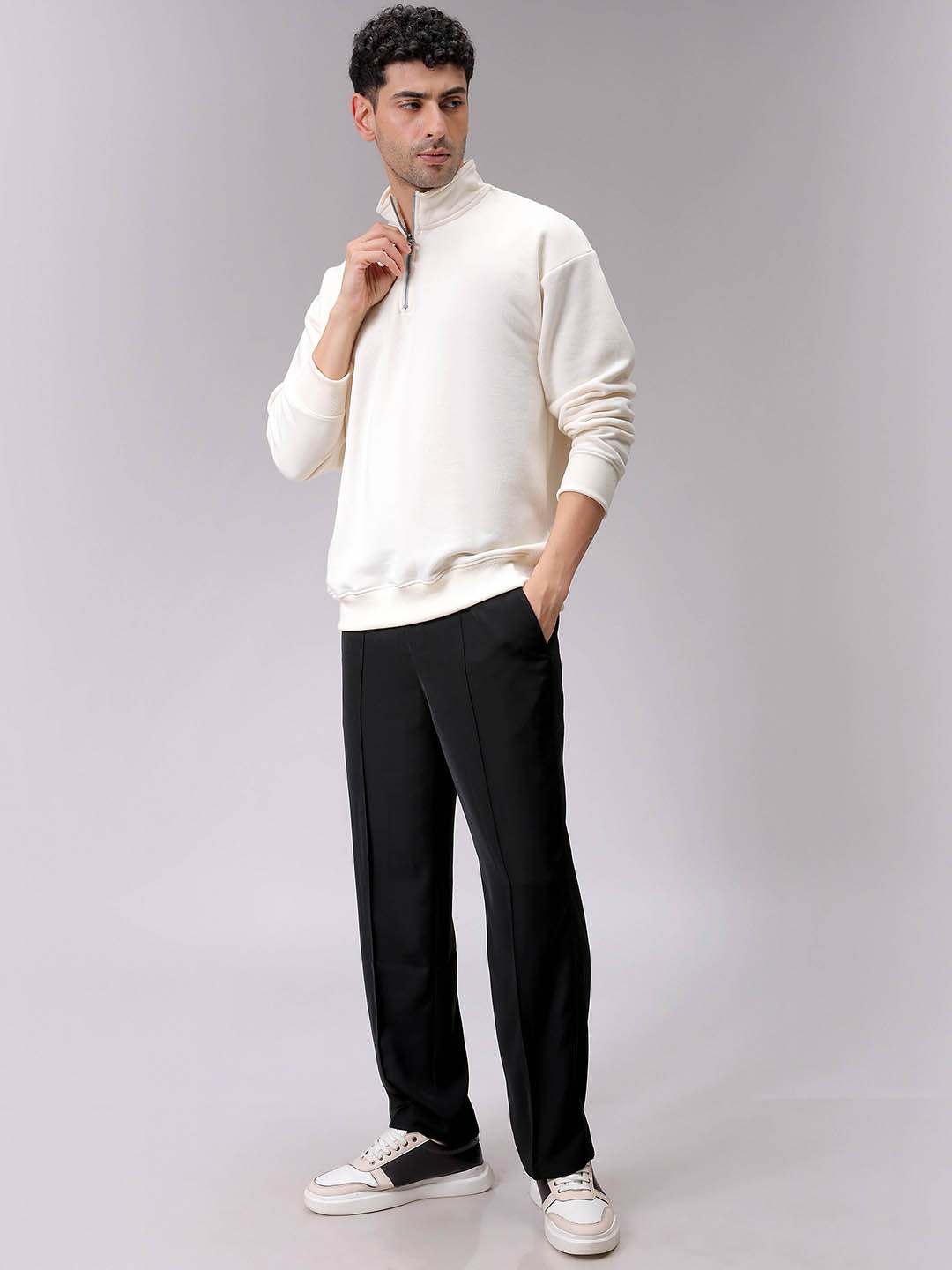 Men's Chalk Relaxed Fit Solid Overhead-Highneck Sweatshirt