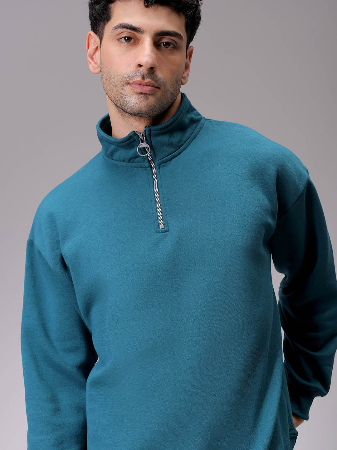 Men's Green Relaxed Fit Solid Overhead-Highneck Sweatshirt