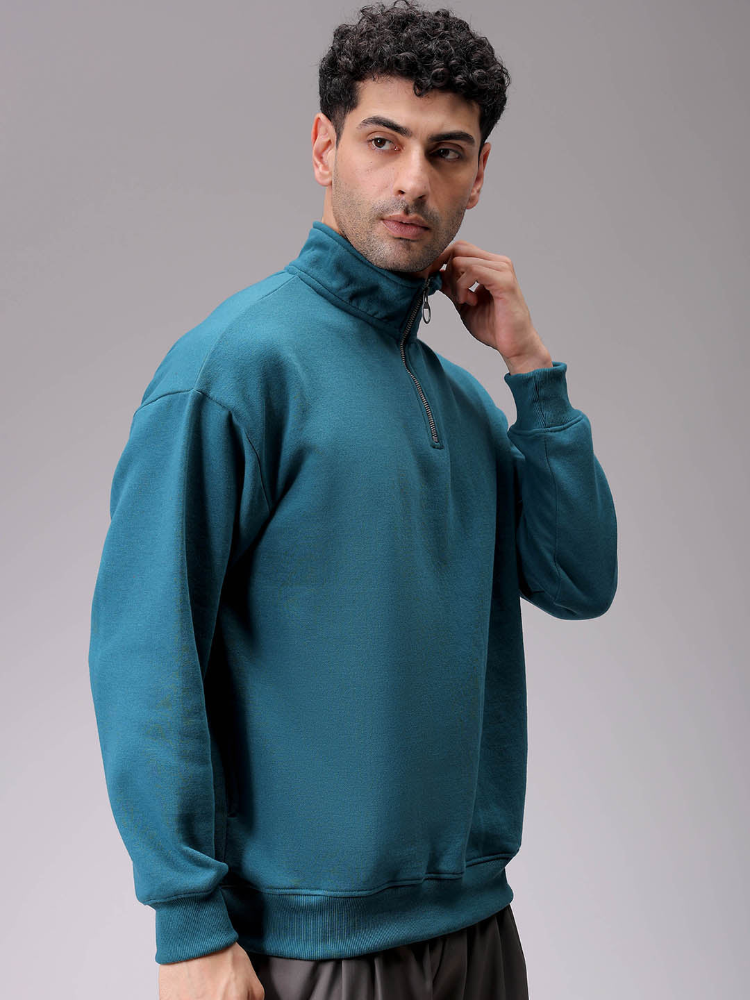 Men's Green Relaxed Fit Solid Overhead-Highneck Sweatshirt