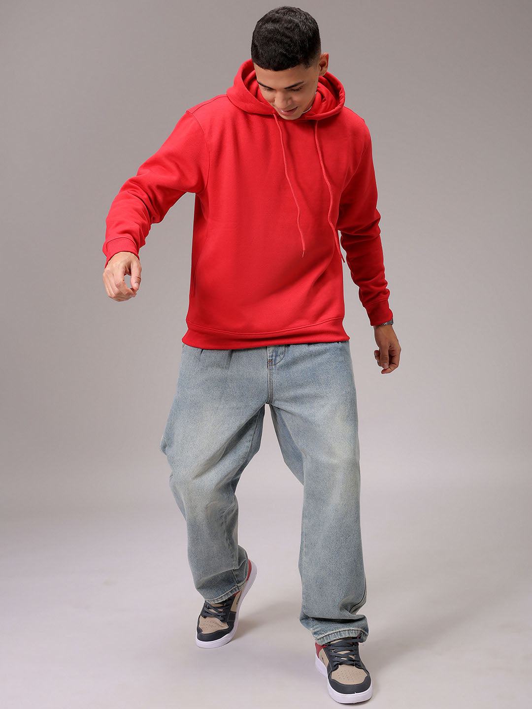 Men's Red Regular Fit Solid Overhead Hooded Sweatshirt