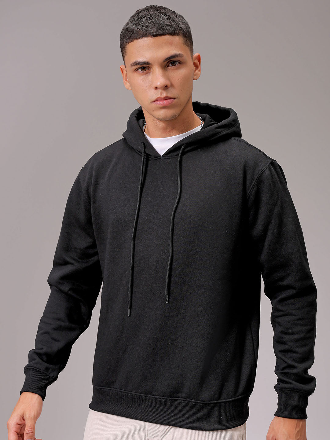 Men's Black Regular Fit Solid Overhead Hooded Sweatshirt