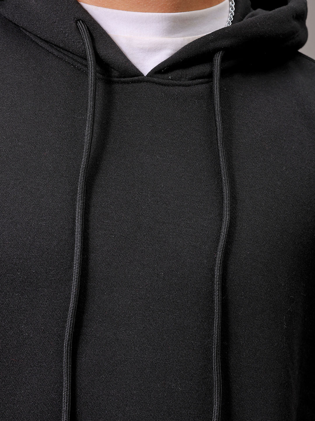 Men's Black Regular Fit Solid Overhead Hooded Sweatshirt