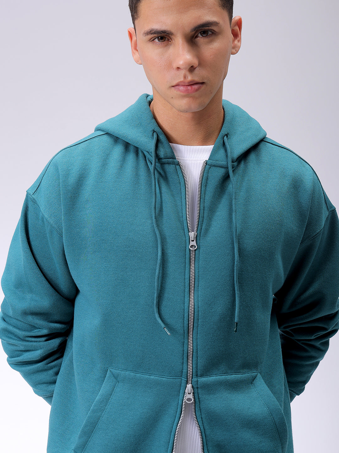 Men's Green Relaxed Fit Solid Frontopen Zipperper-Hooded Sweatshirt
