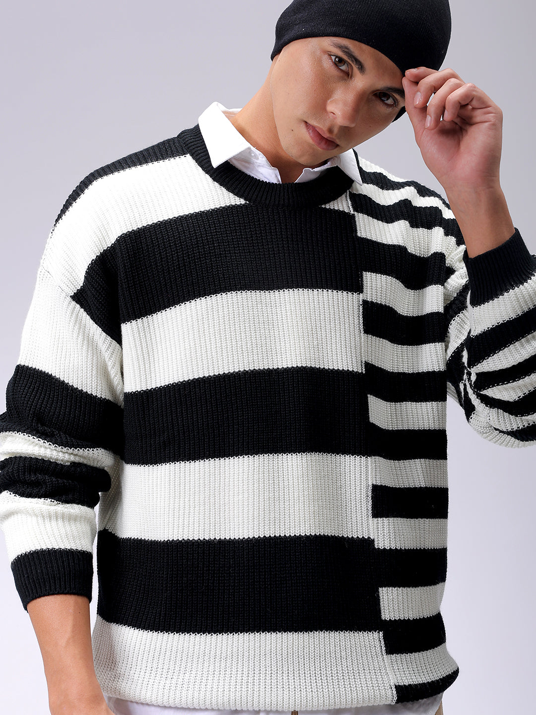 Men's Black Oversized Striped Crew Neck Sweater