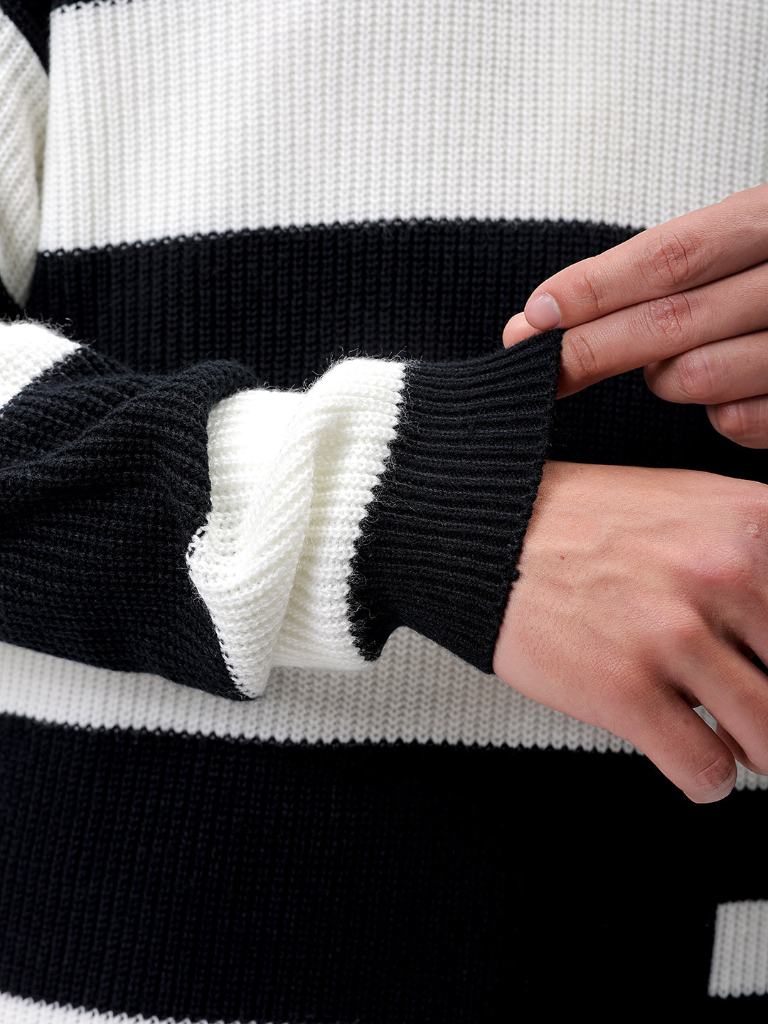 Men's Black Oversized Striped Crew Neck Sweater