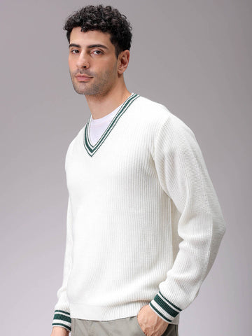 Men's White Relaxed Fit Solid V-Neck Sweater