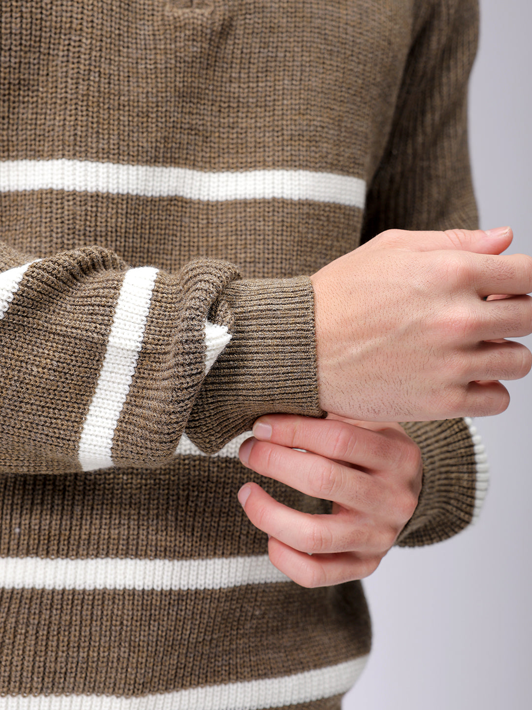 Men's Beige Relaxed Fit Horizontal Striped Sweater