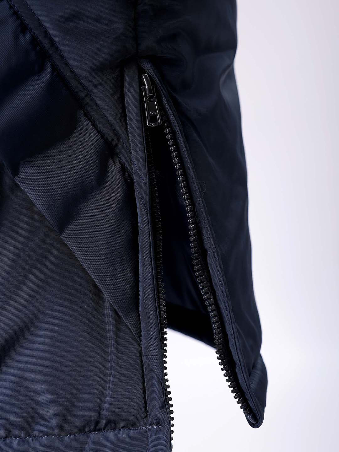 Men's Navy Blue Slim Fit Solid Hooded Jacket