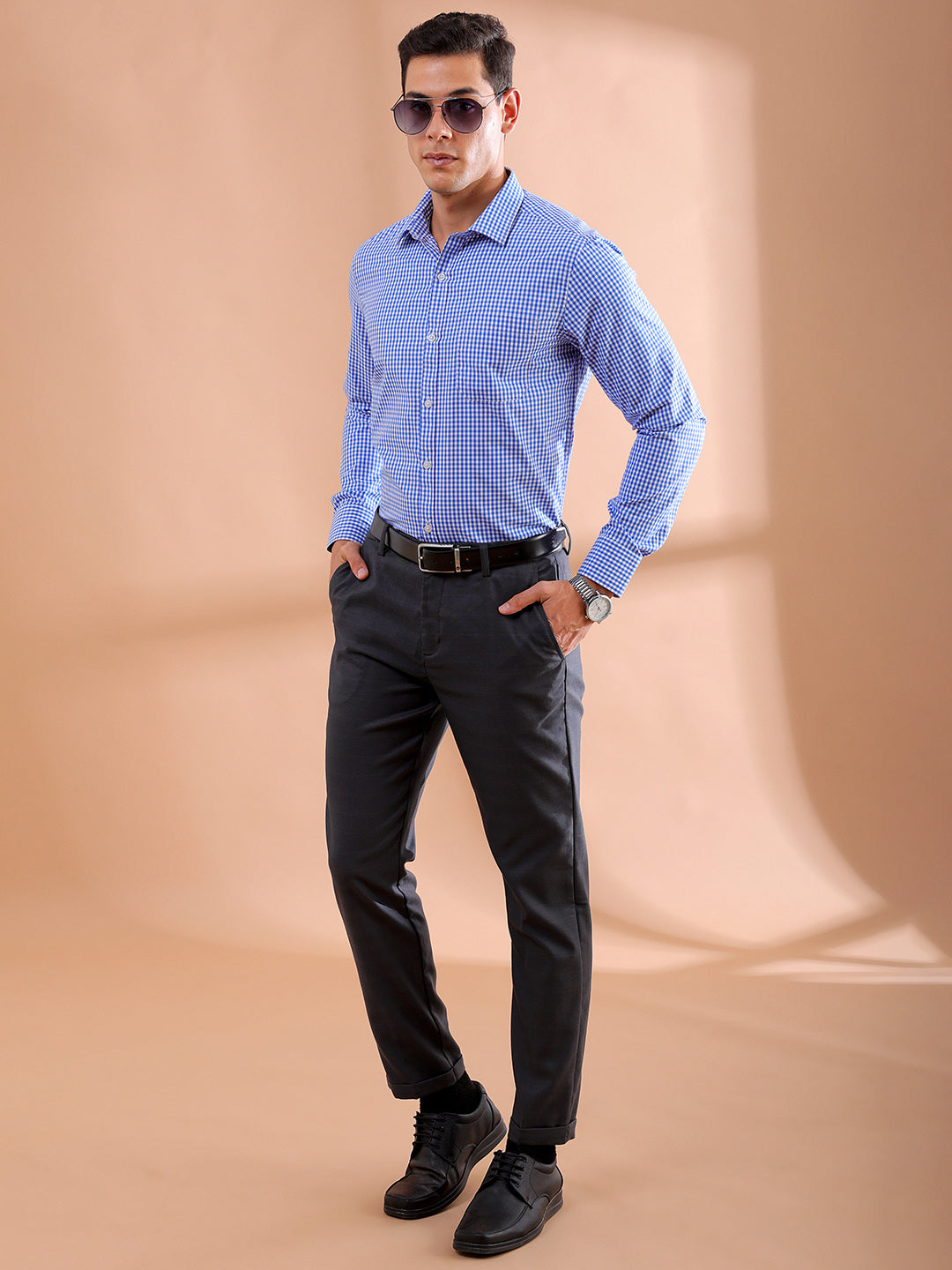 Shop Men's Blue Slim Fit Checked Formal Shirt Online.