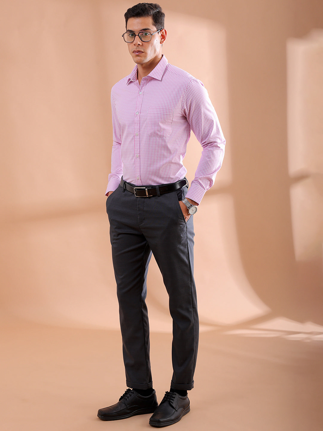 Shop Men's Checked Slim Fit Formal Shirt Online.