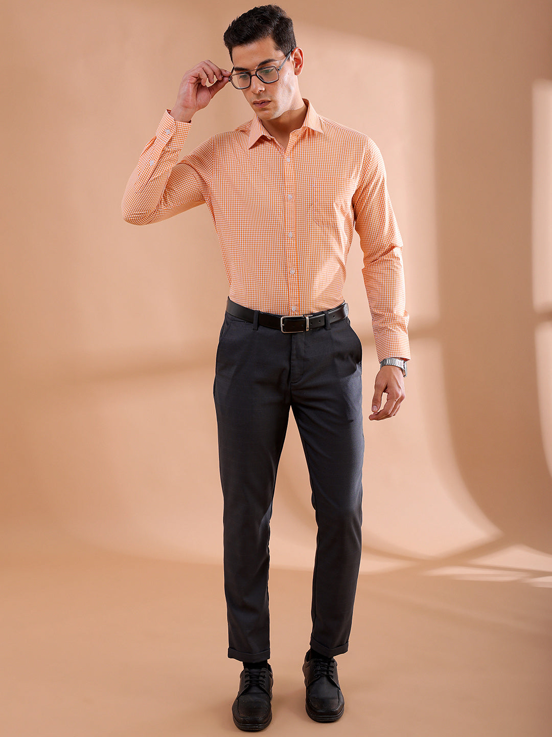 Shop Men's Checked Slim Fit Formal Shirt Online.