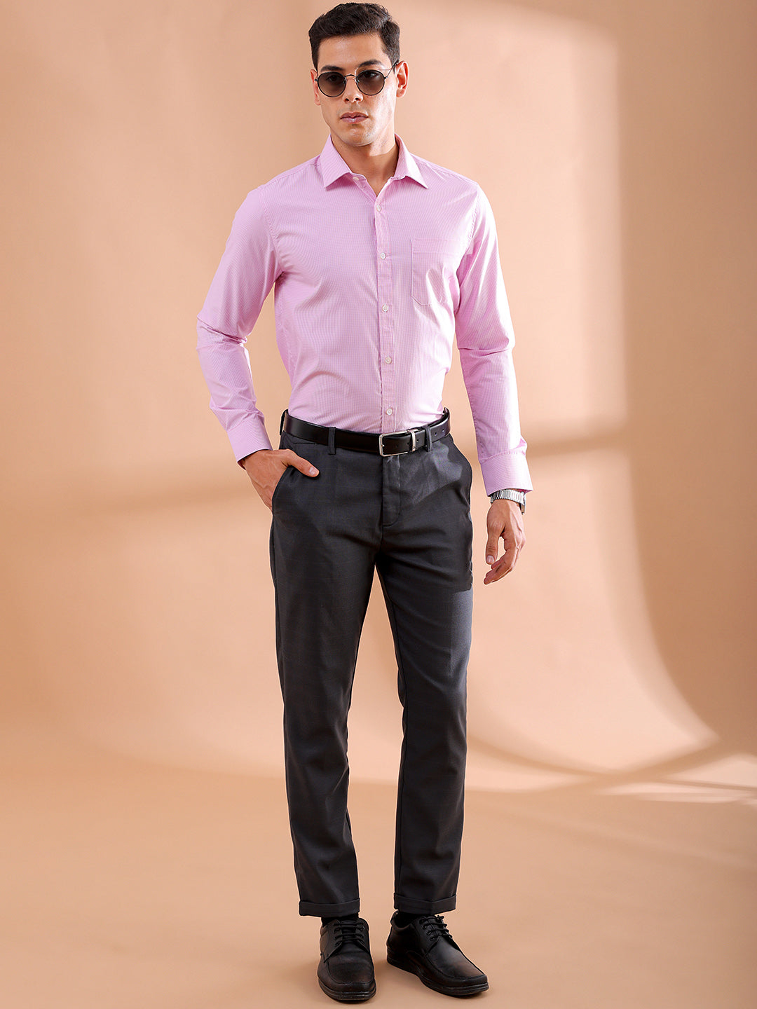 Shop Men's Checked Slim Fit Formal Shirt Online.