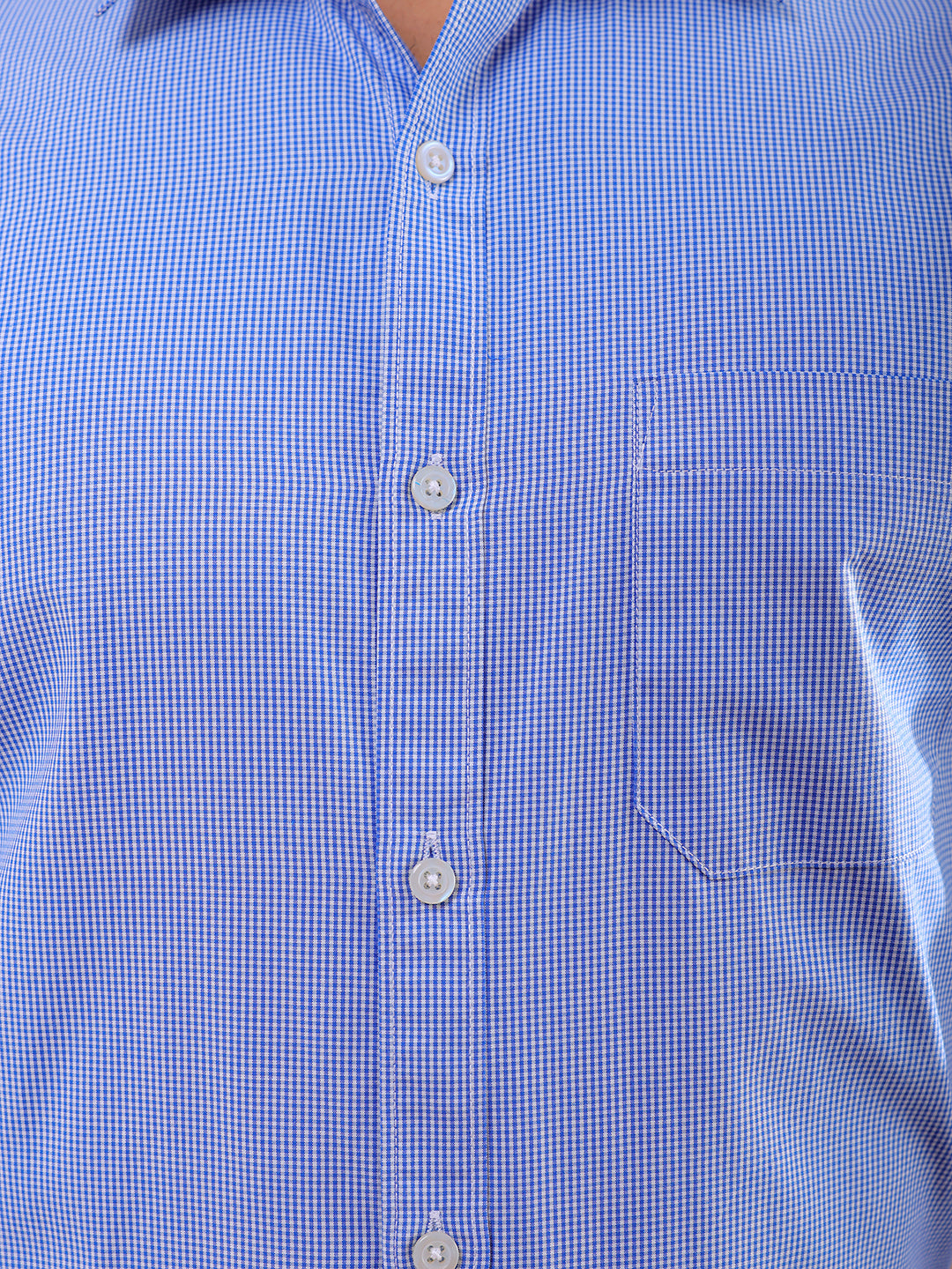 Shop Men's Blue Slim Fit Checked Formal Shirt Online.