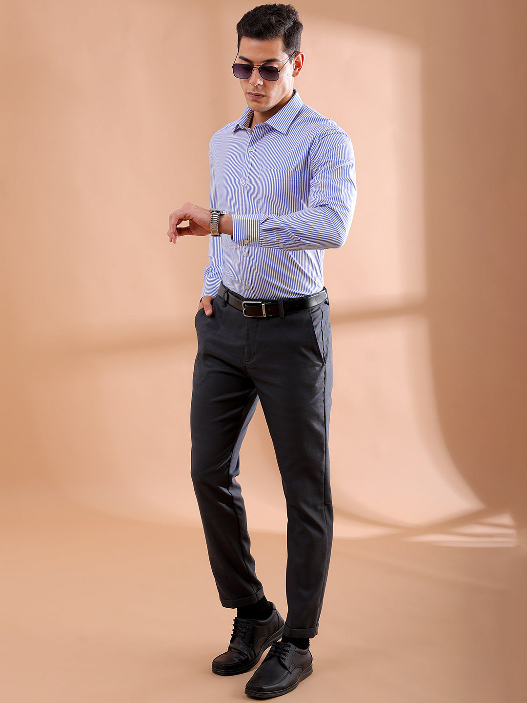 Shop Men's Blue Slim Fit Striped Formal Shirt Online.