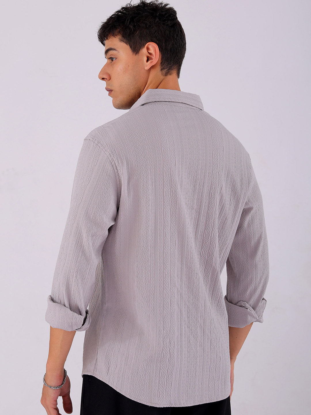 Shop Men's Textured Slim Fit Resortwear Shirt Online.