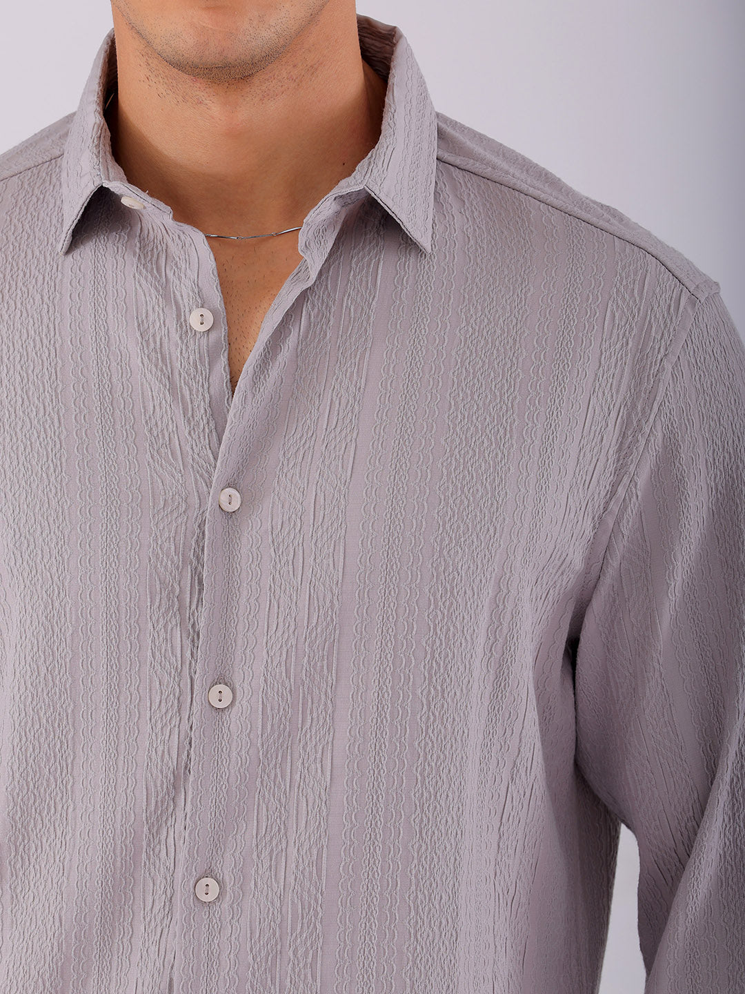 Shop Men's Textured Slim Fit Resortwear Shirt Online.