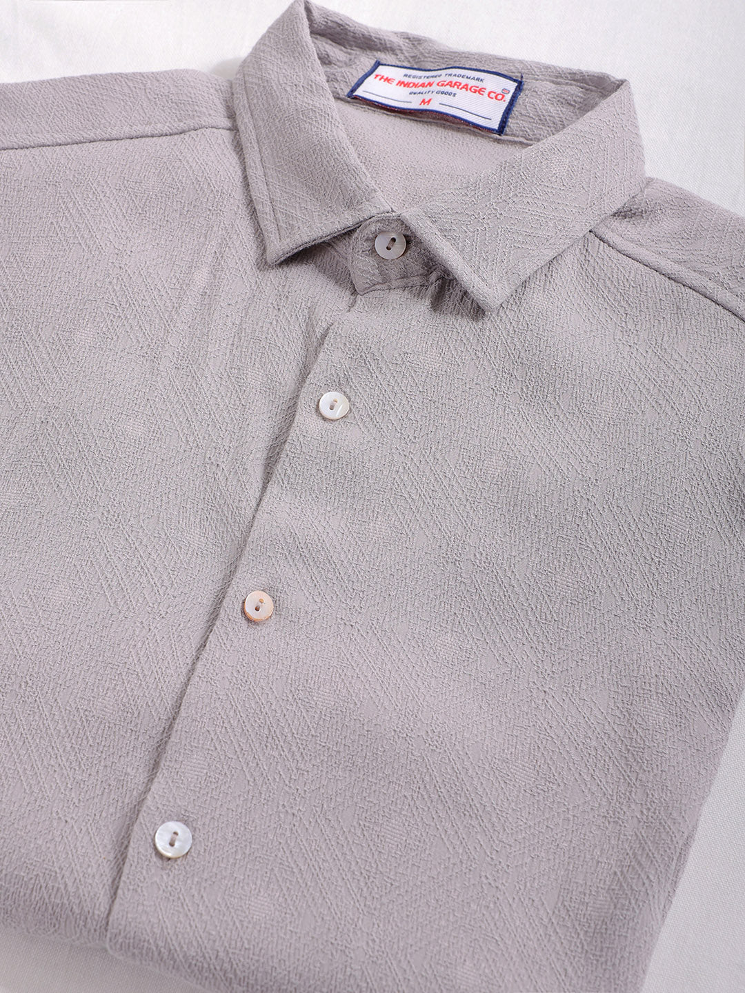 Shop Men's Textured Slim Fit Resortwear Shirt Online.