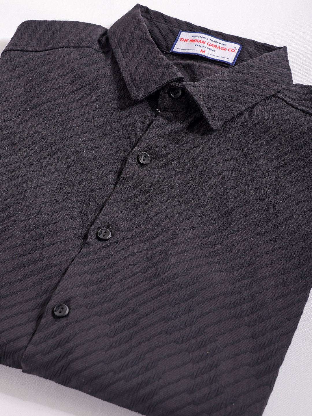 Shop Men's Textured Slim Fit Resortwear Shirt Online.