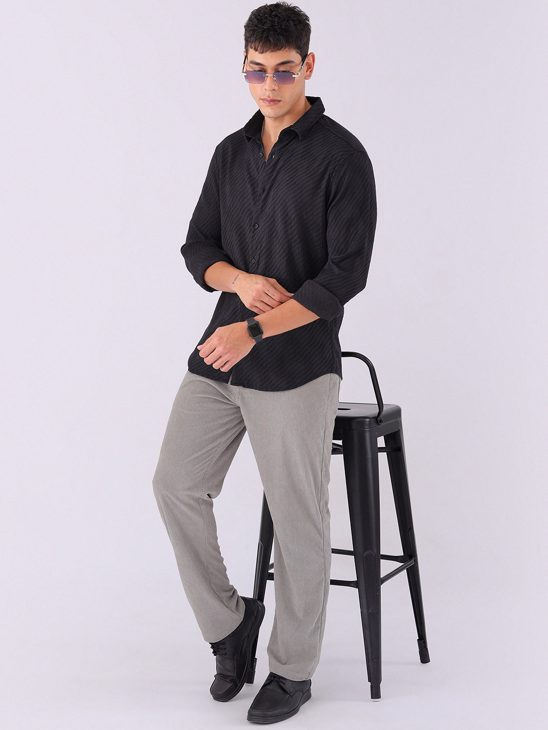 Shop Men's Textured Slim Fit Resortwear Shirt Online.