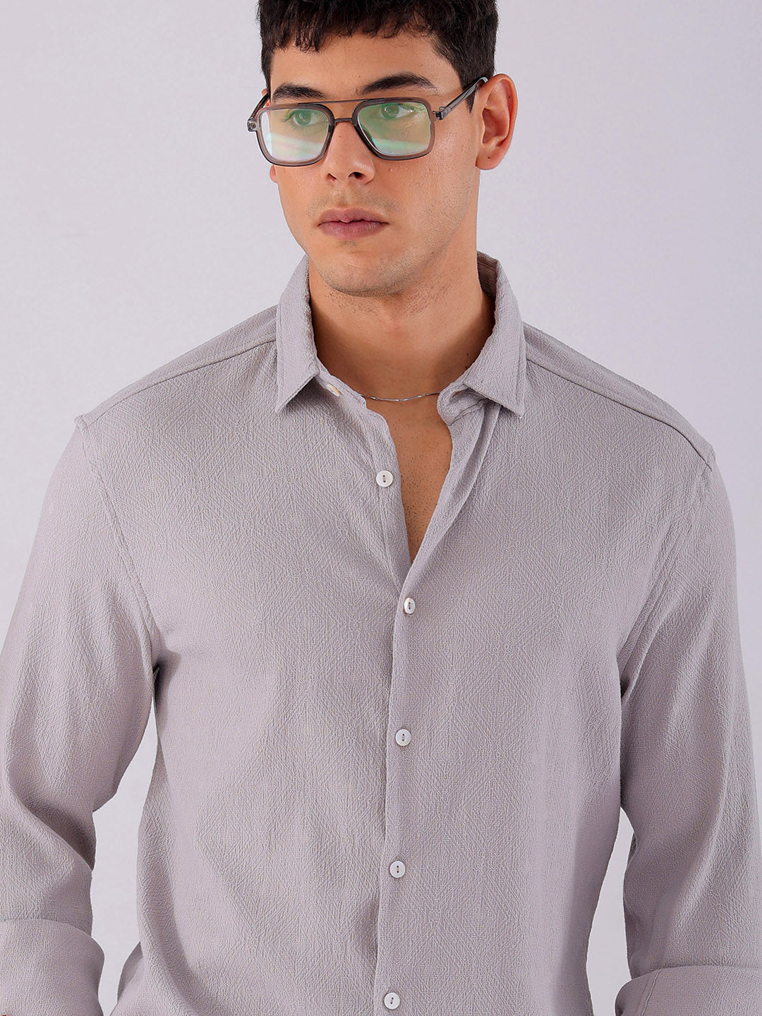 Shop Men's Textured Slim Fit Resortwear Shirt Online.