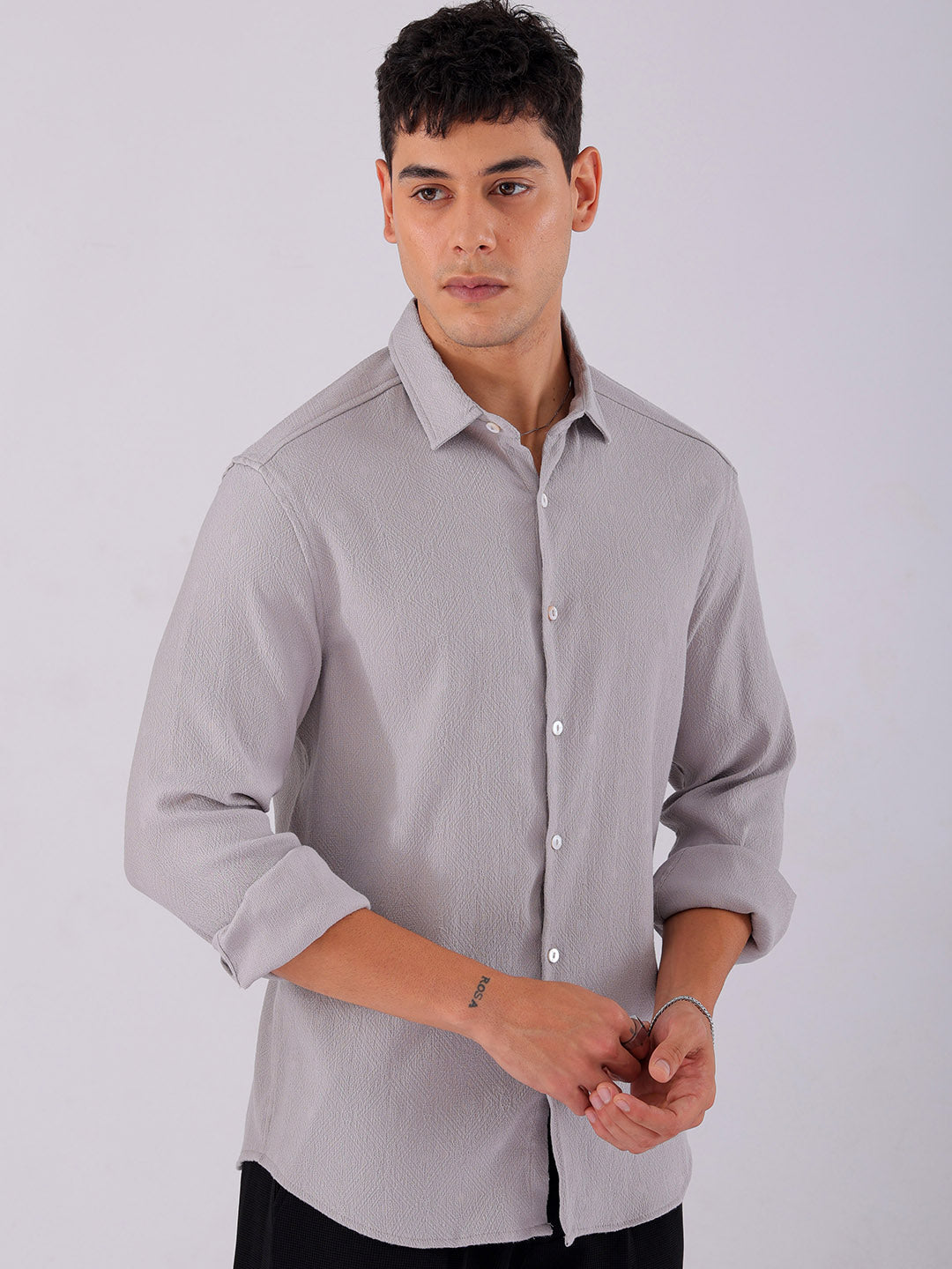 Shop Men's Textured Slim Fit Resortwear Shirt Online.