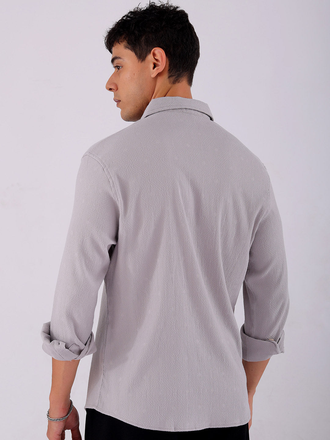 Shop Men's Textured Slim Fit Resortwear Shirt Online.