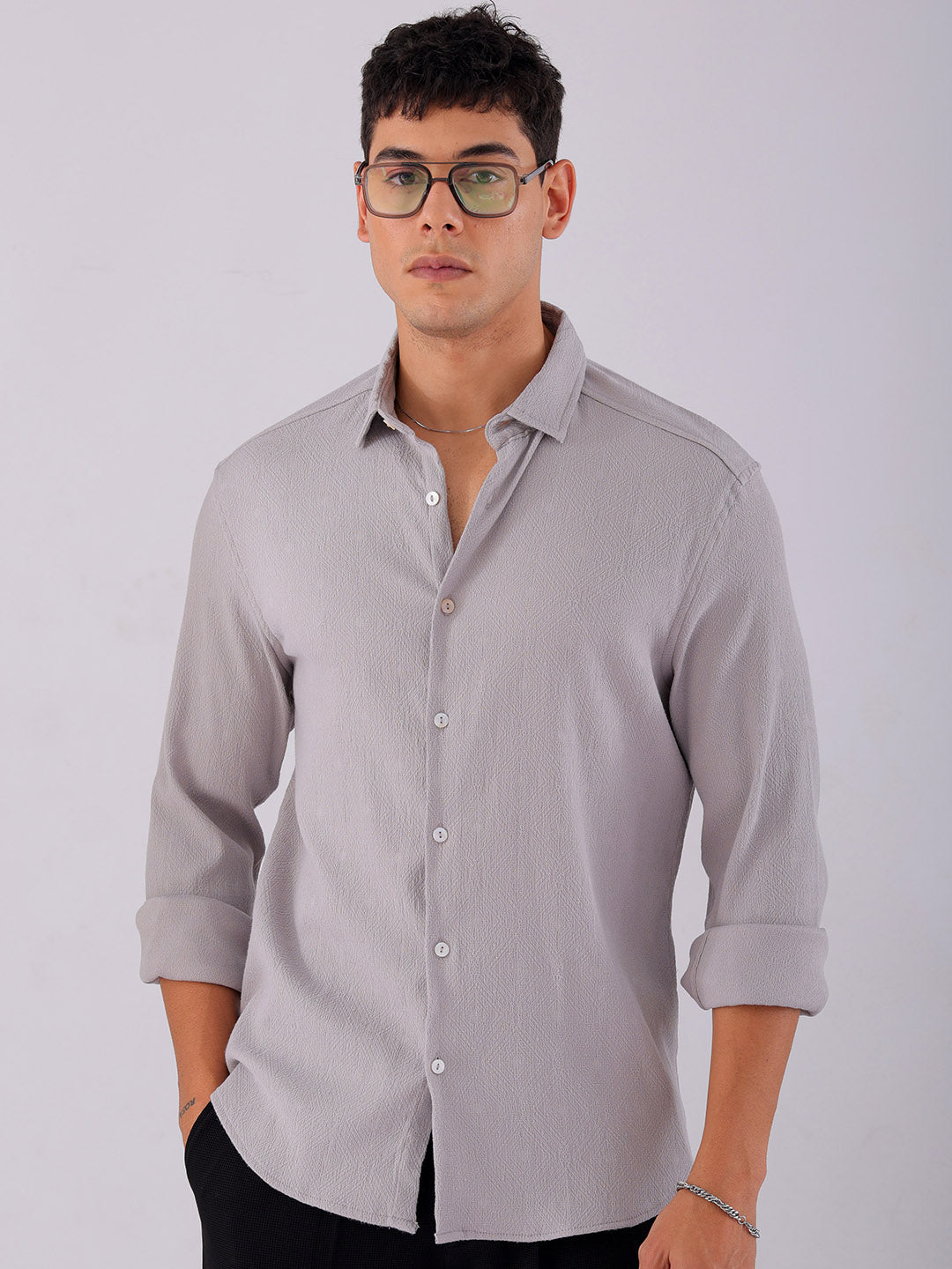 Shop Men's Textured Slim Fit Resortwear Shirt Online.