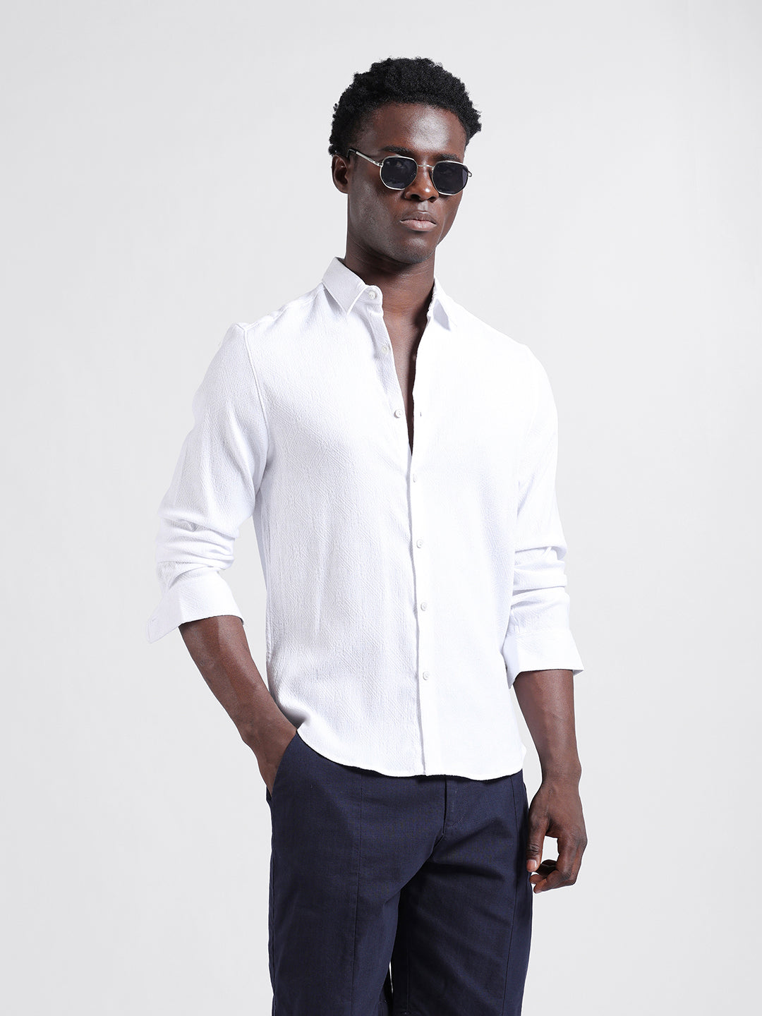Men's White Slim Fit Textured Resort Wear Shirt