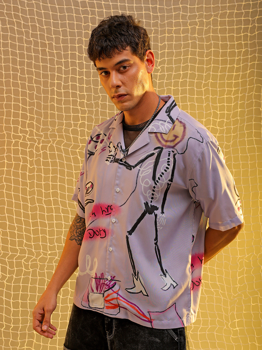 Men's Lavender Oversized Fit Graphic Shirt