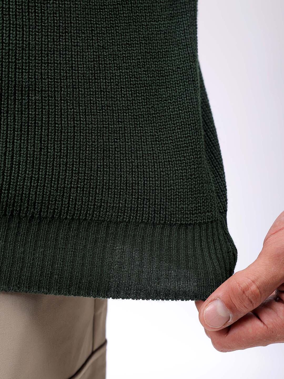 Men's Green Relaxed Fit Textured Crew Neck Sweater