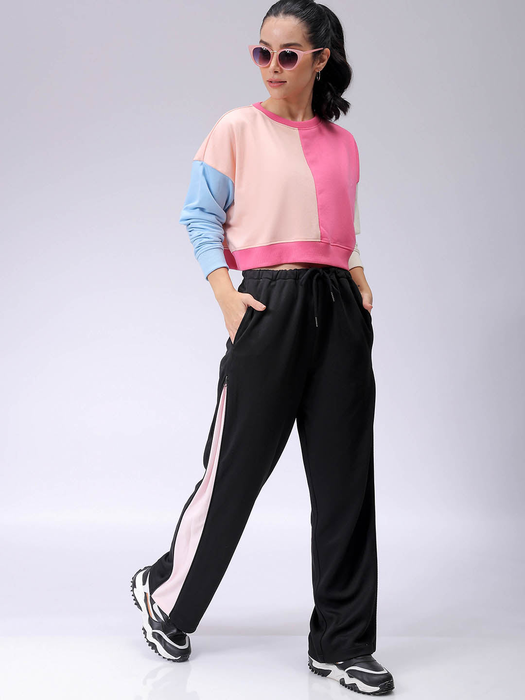 Women's Pink Boxy Fit Colourblocked Cropped Sweatshirt