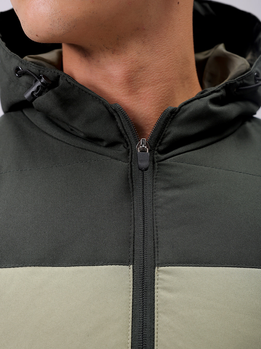 Men's Green Slim Fit Solid Hooded Jacket