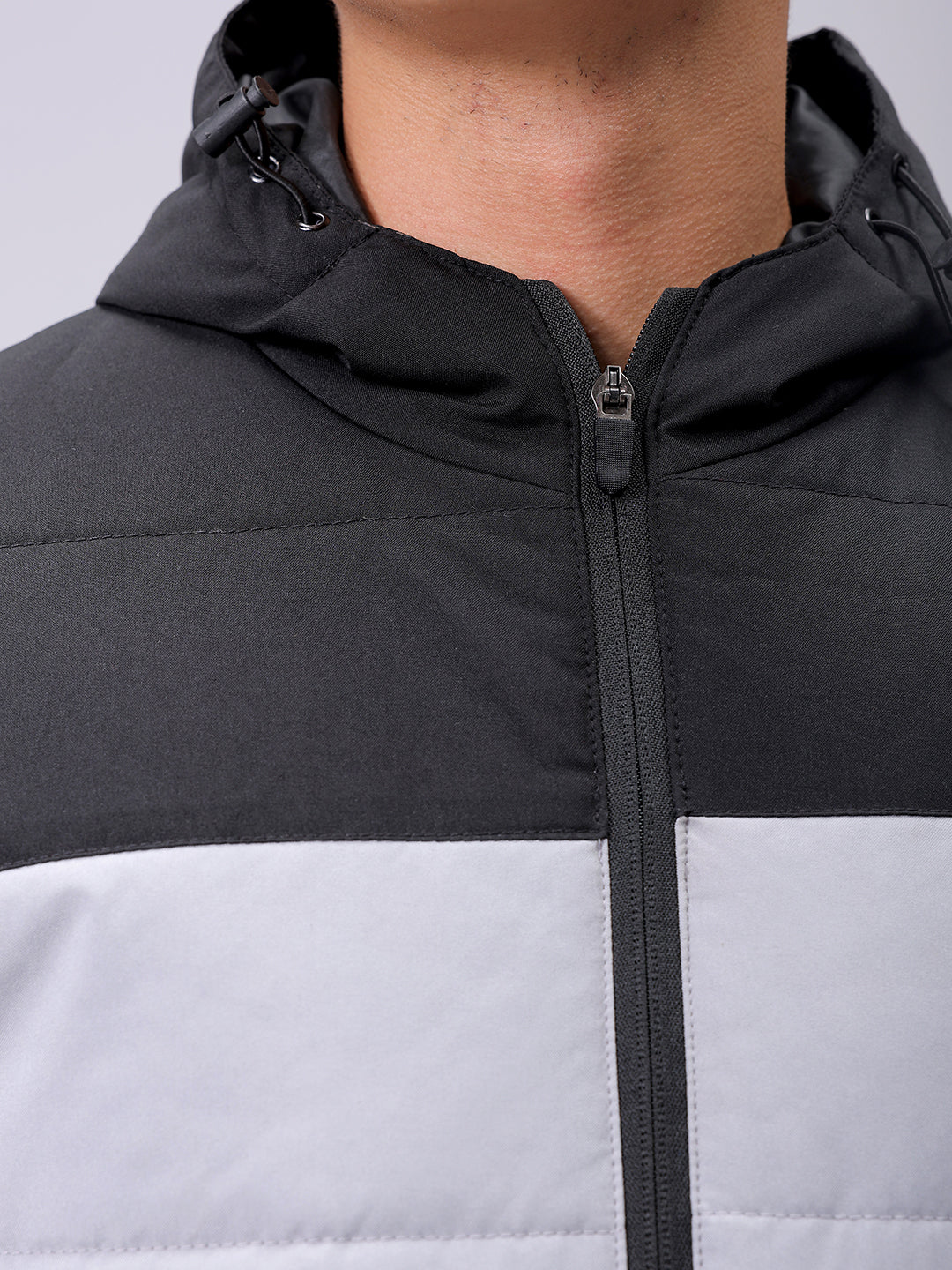 Men's Grey Slim Fit Solid Hooded Jacket