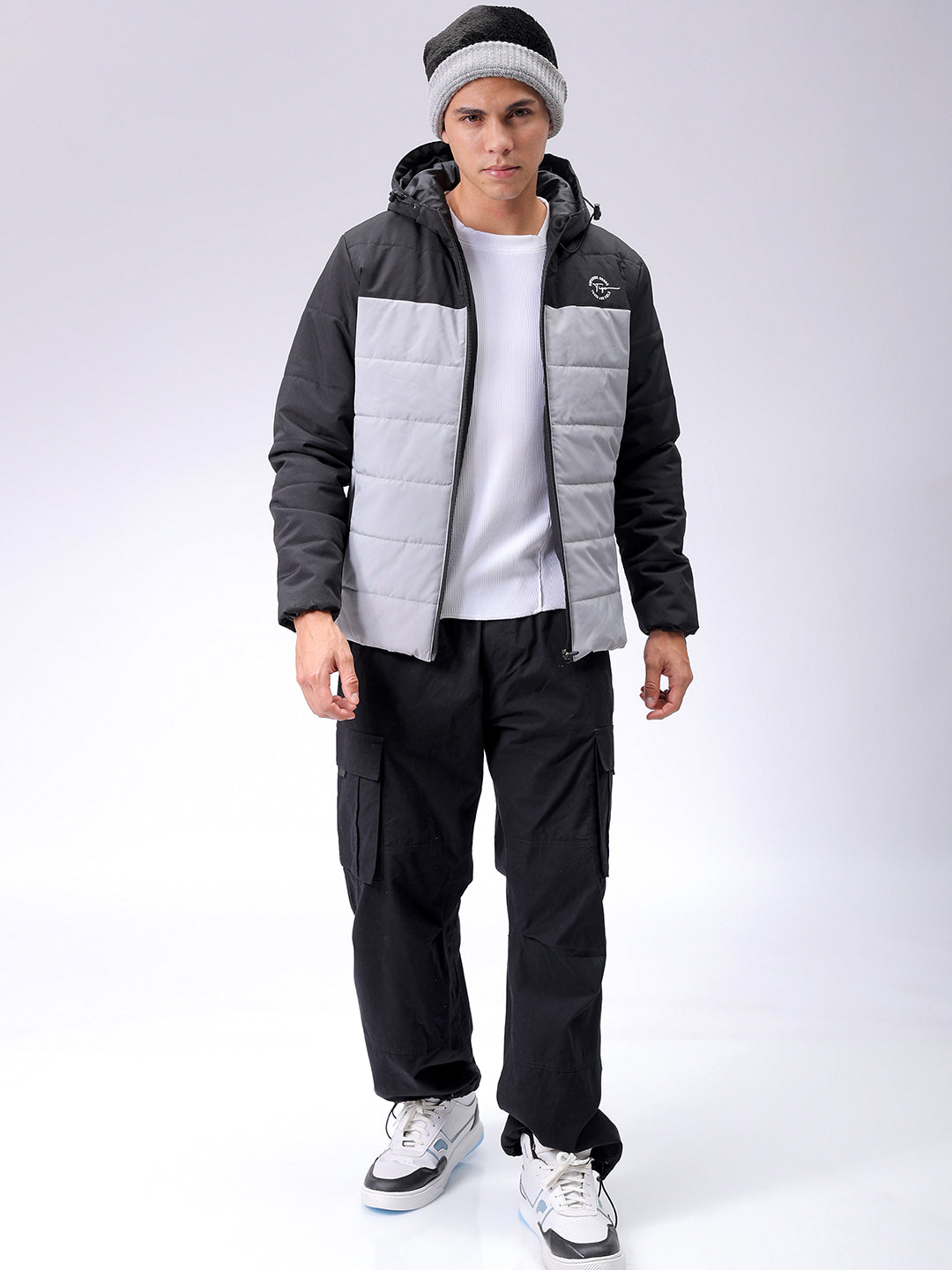 Men's Grey Slim Fit Solid Hooded Jacket