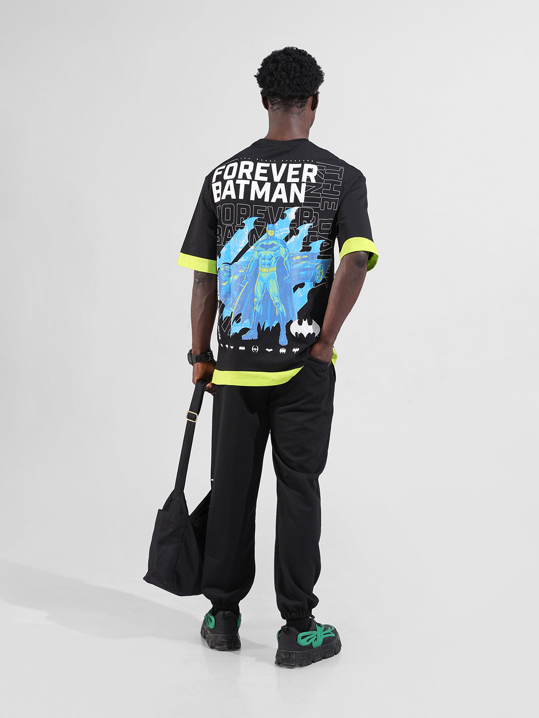Men's Black Oversized Fit Character Batman Printed Crew Neck T-Shirt