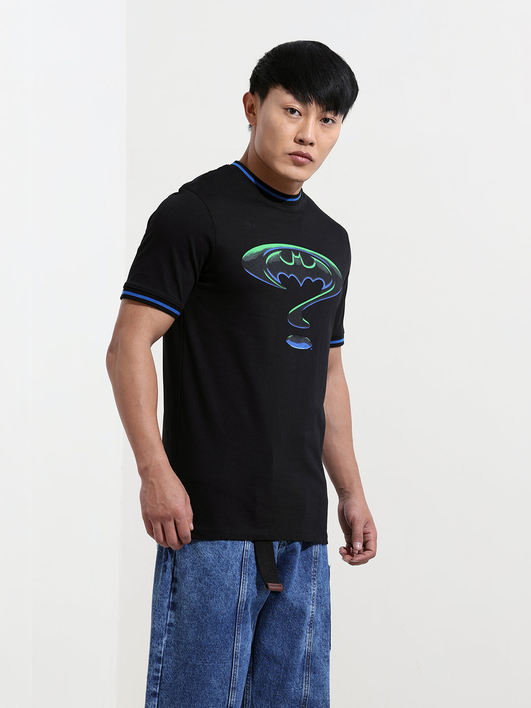 Men's Black Slim Fit Character Batman Printed Crew Neck T-Shirt