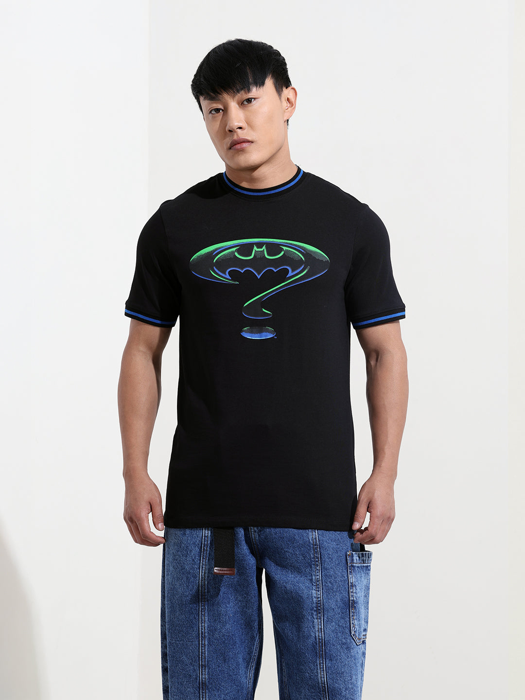 Men's Black Slim Fit Character Batman Printed Crew Neck T-Shirt