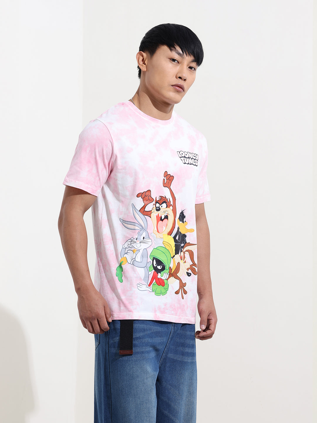 Men's Pink Slim Fit Printed Looney Tunes  Crew Neck T-Shirt