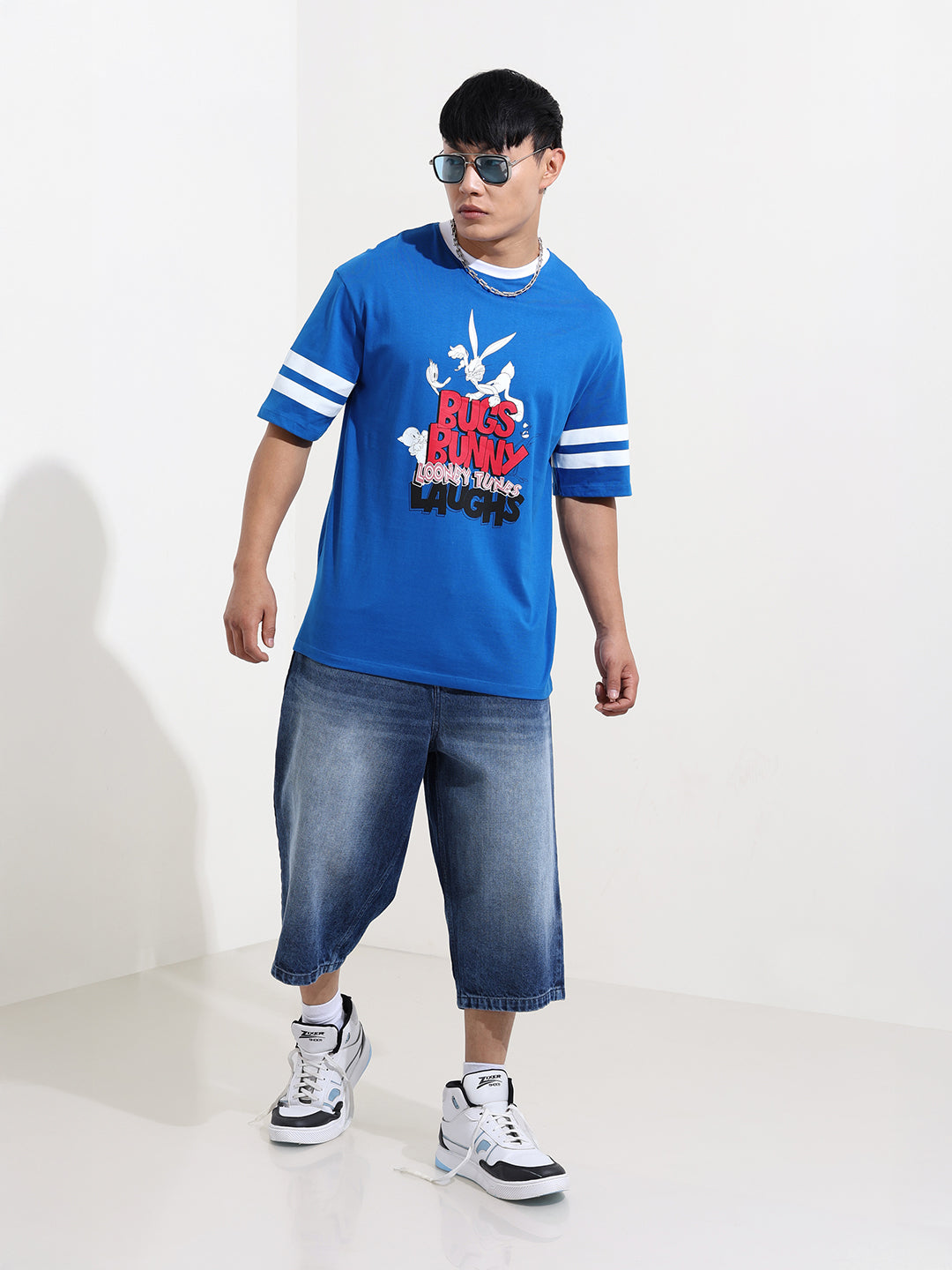 Men's Blue Boxy Fit Character Bugs Bunny Printed Crew Neck T-Shirt