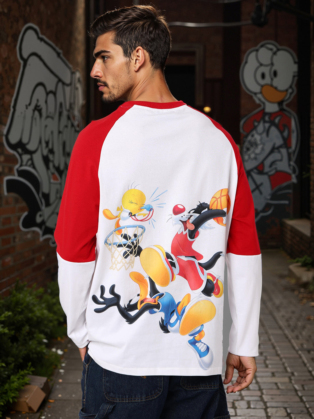Men's Oversized Looney Tunes Print T-Shirt