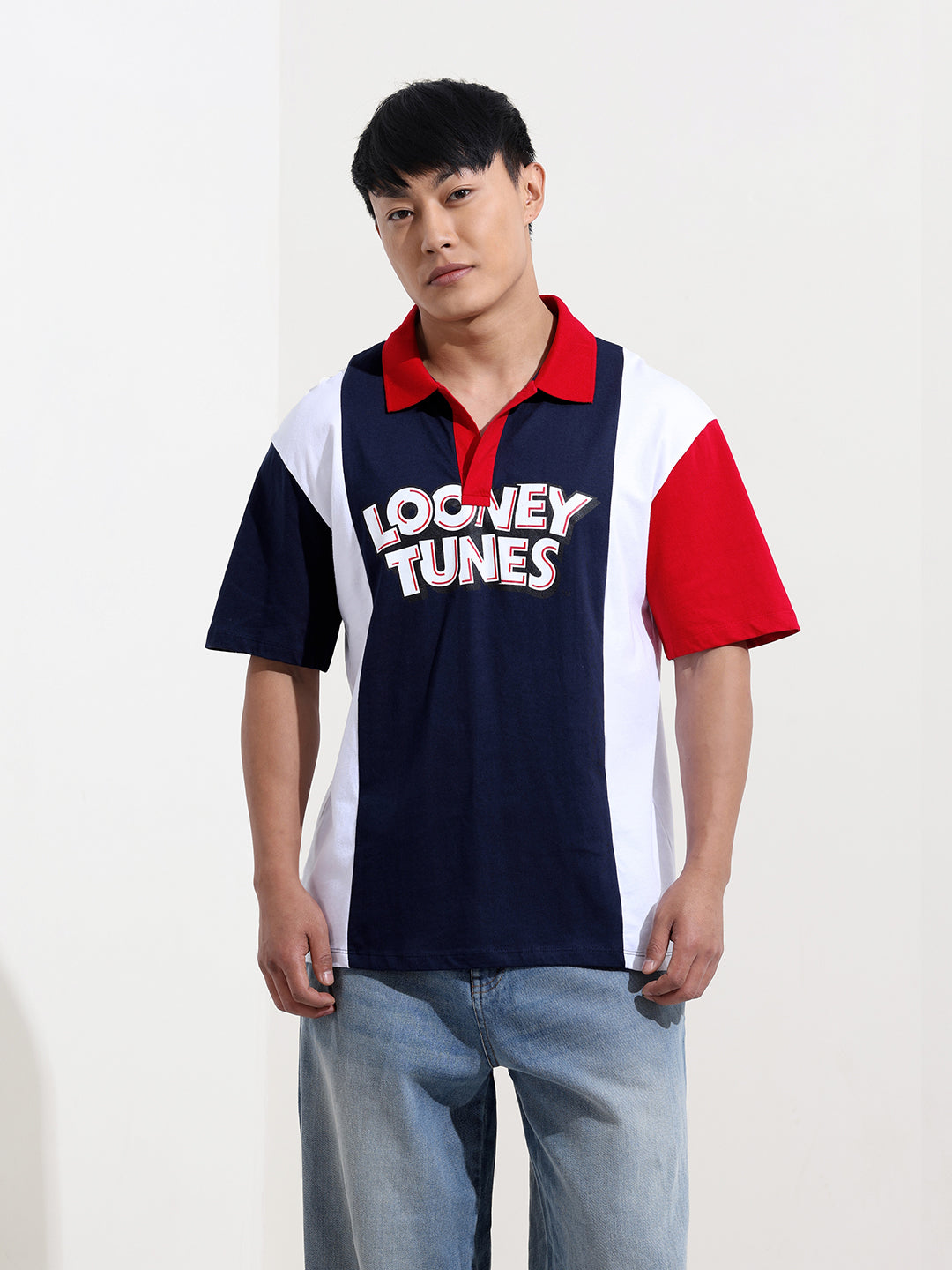 Men's Navy Blue Boxy Fit Bugs Bunny Character Printed Polo Collar T-shirt