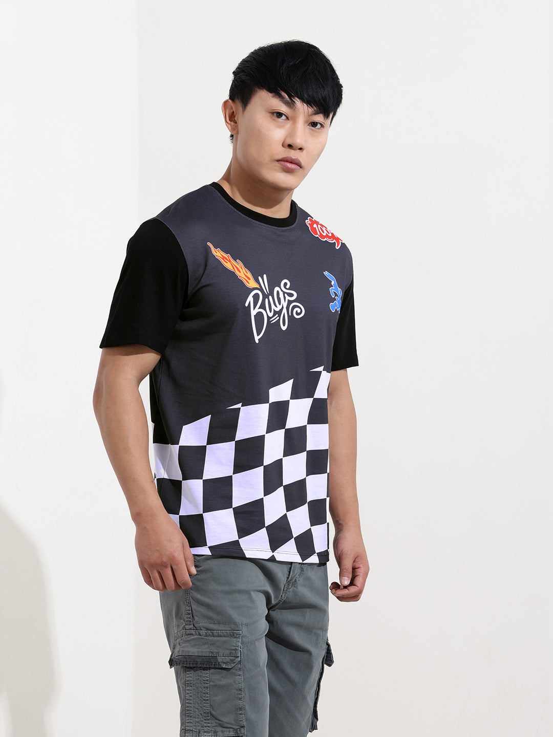 Men's Black Slim Fit Character Bugs Bunny Printed Crew Neck T-Shirt