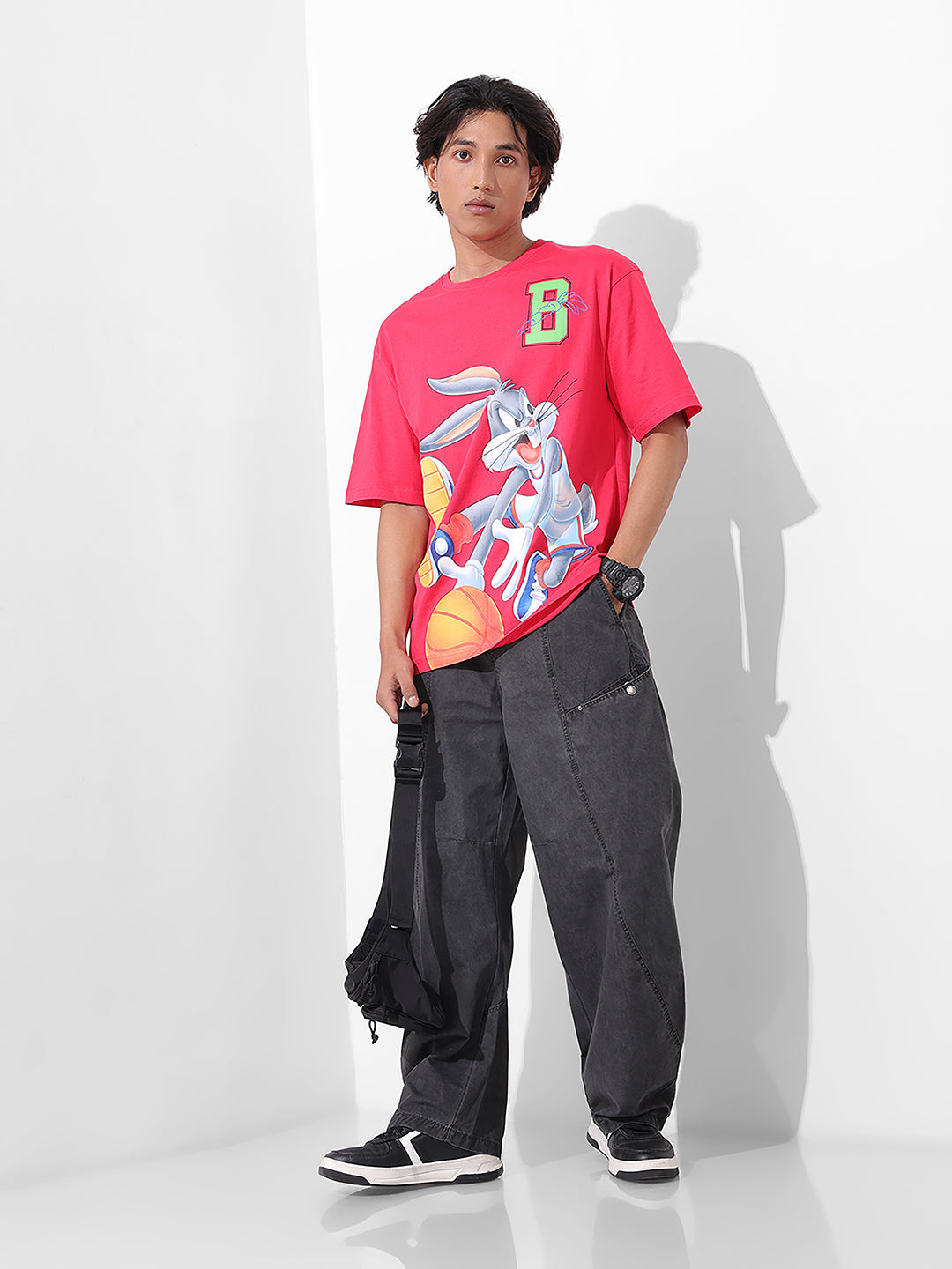Men's Pink Boxy Fit Bugs Bunny Character Merchandise T-Shirt