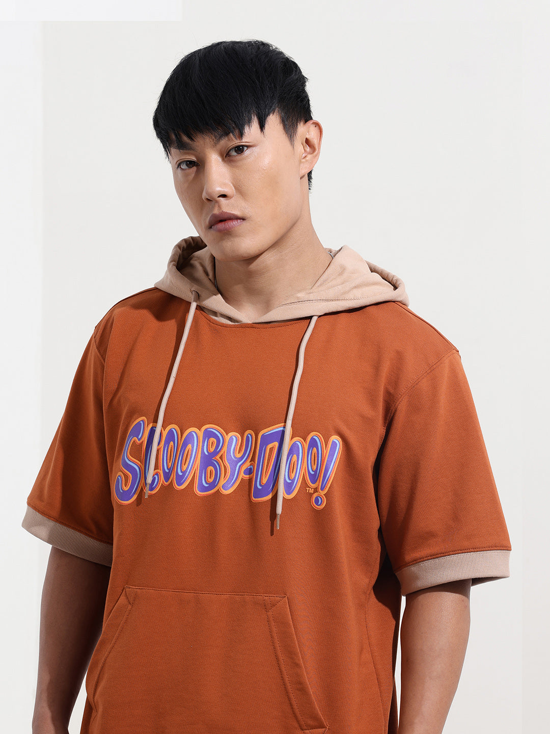 Men's Brown Oversized Fit Character Scooby-Doo Printed Sweatshirt