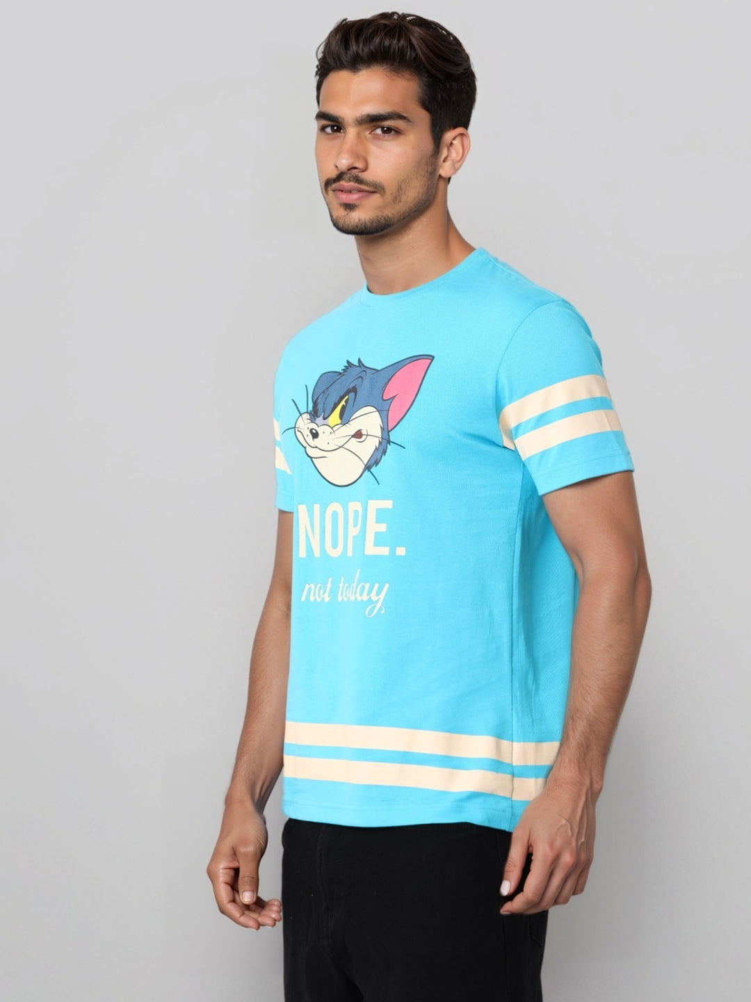 Men's Typography Printed Raw Edge Slim Fit T-shirt