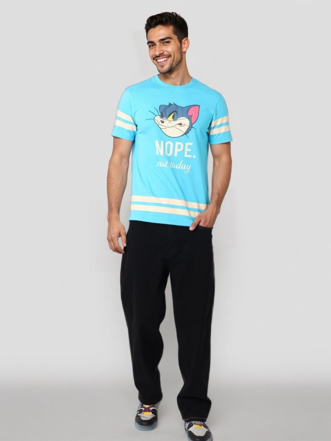 Men's Typography Printed Raw Edge Slim Fit T-shirt