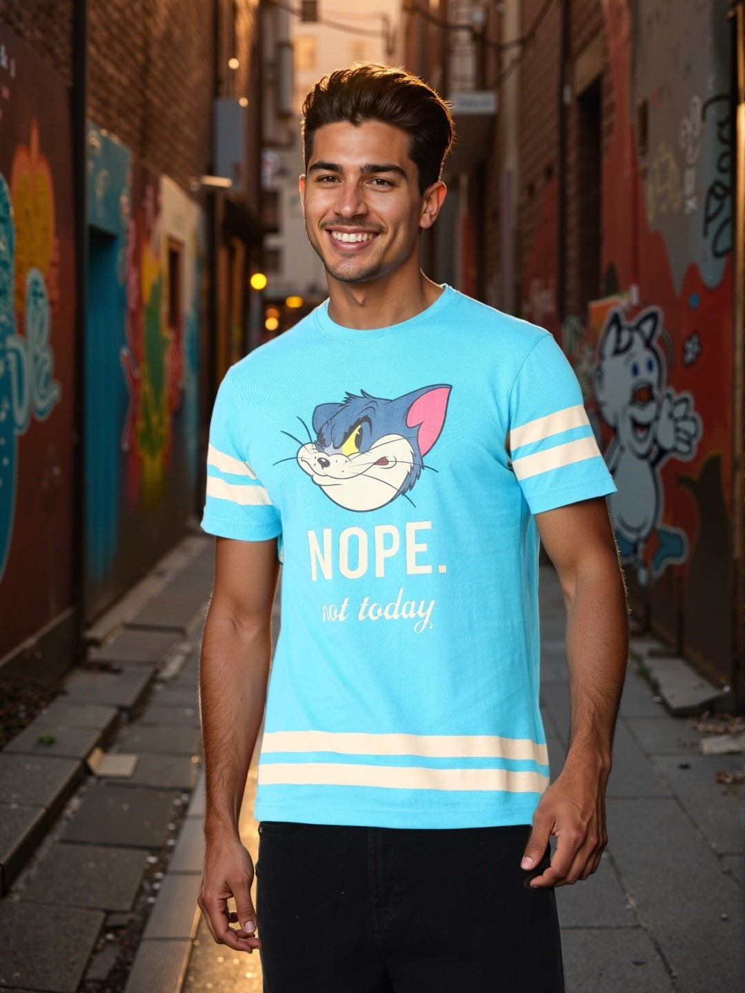 Men's Typography Printed Raw Edge Slim Fit T-shirt