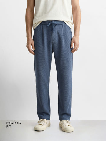 Men's Blue  Relaxed Fit Textured Casual Joggers