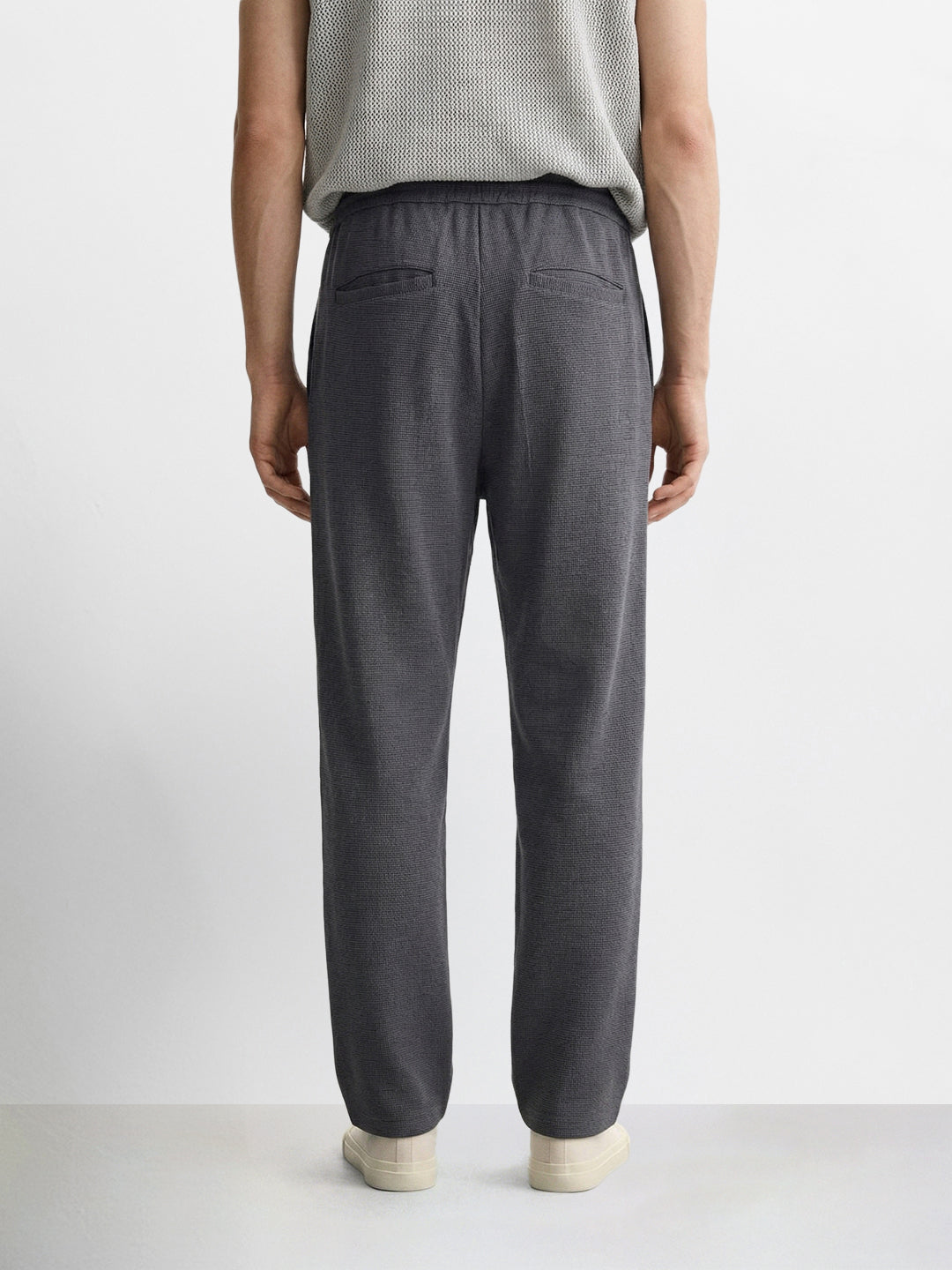 Men's Grey Relaxed Fit Textured Casual Joggers